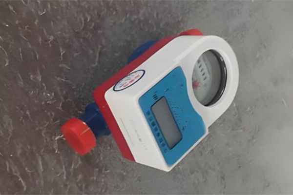 光電直讀遠(yuǎn)傳水表安裝時對上下游管道的要求 圖1