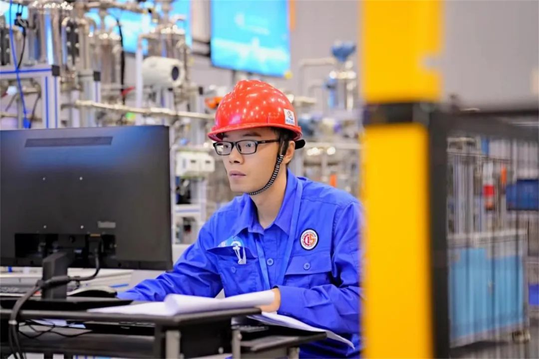 喜報 | 我院教師袁蒙勇奪全國行業職業技能競賽儀器儀表專業二等獎
